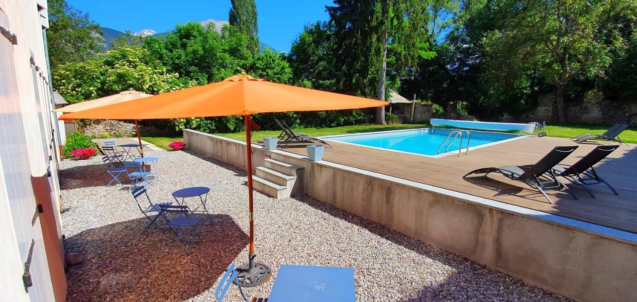 Maison Cimarron Bed & Breakfast Chateauroux-les-Alpes Exterior foto